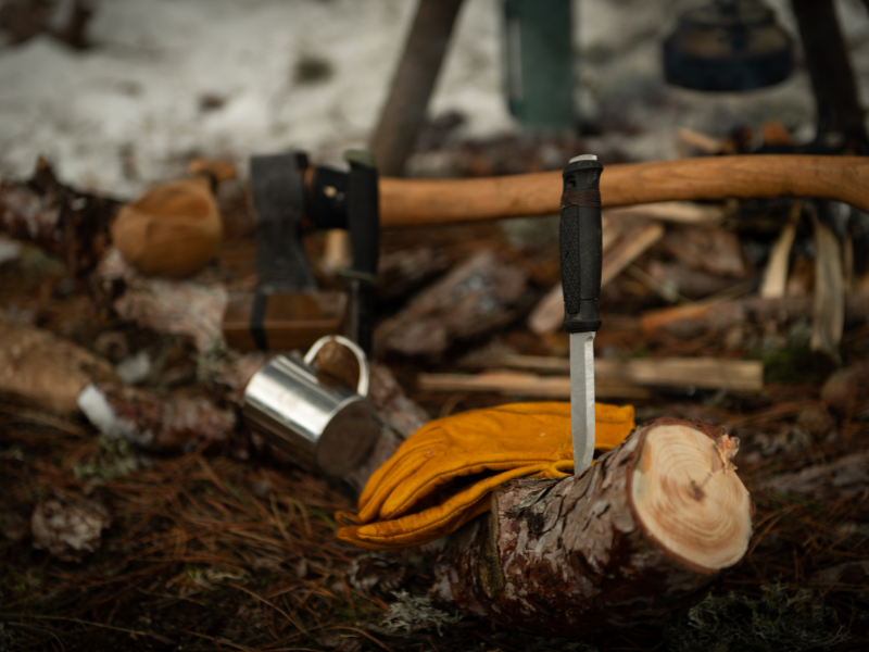 Quel couteau bushcraft choisir ? Comparatif et conseils d’expert