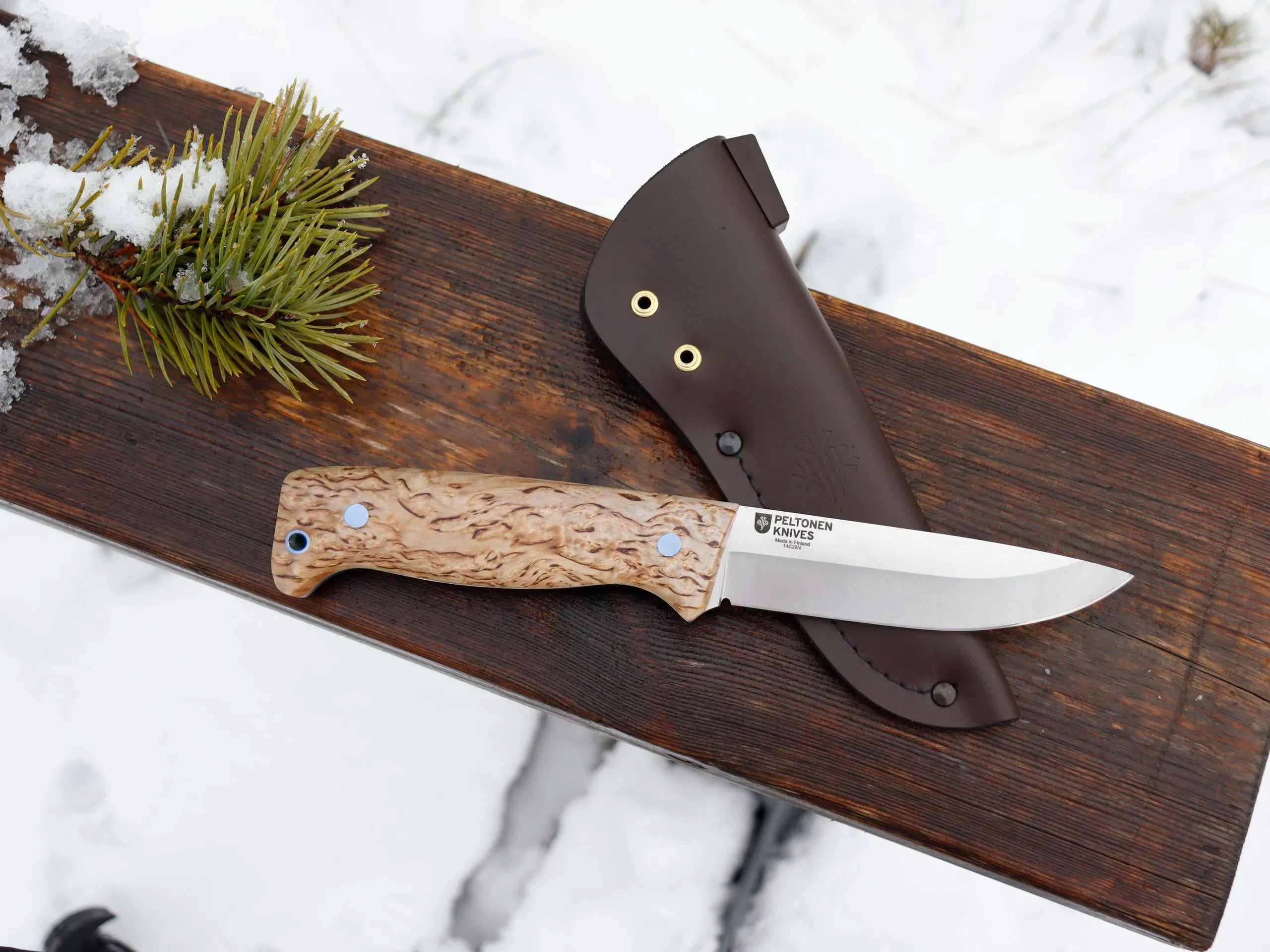 Couteau M07 Full Tang 14C28N - Curly Birch